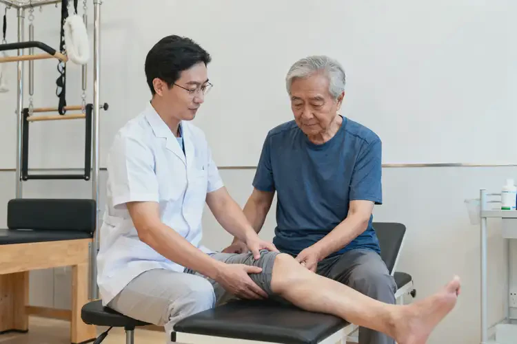 山東菏澤康復(fù)科關(guān)節(jié)置換術(shù)后痛康復(fù)(圖2)