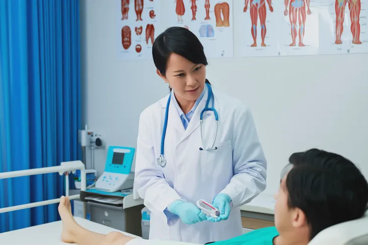 福建三明康復(fù)科看臀部疼痛要多少錢(圖2)