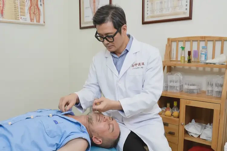 四川甘孜康復(fù)科看咽部痛要多少錢(圖2)