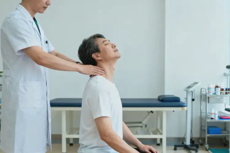 河南漯河康復(fù)科如何治療頸痛(圖4)