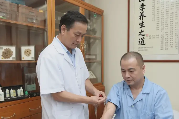 廣西玉林康復(fù)科看肘疼多少錢(圖3)