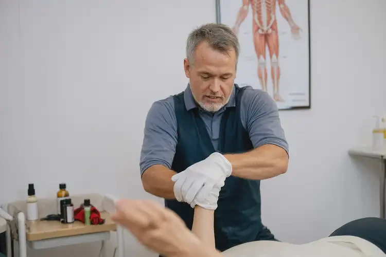 重慶康復(fù)科高爾夫球肘康復(fù)(圖4)