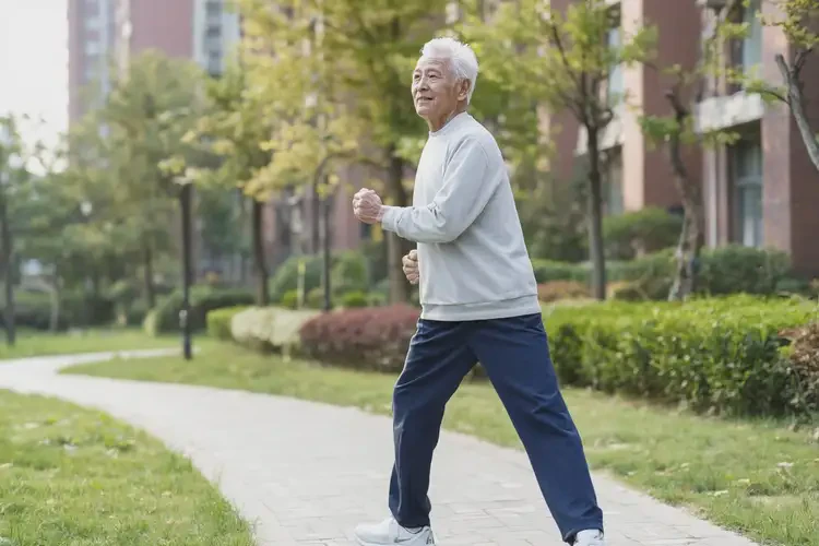 老年人全身有濕疹會(huì)自己好嗎(圖2)