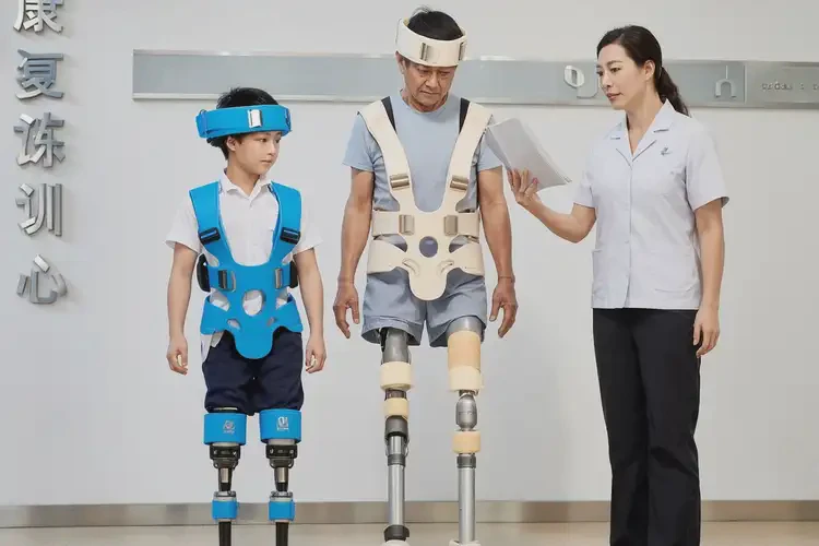 湖北咸寧康復(fù)科脊柱側(cè)彎康復(fù)(圖3)