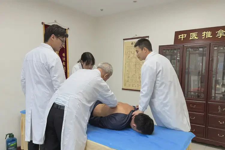 可克達(dá)拉推拿科醫(yī)院排名(圖4)