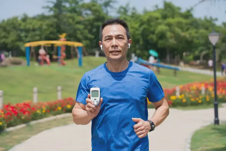 成年人下午血糖13點(diǎn)6是糖尿病嗎(圖1)