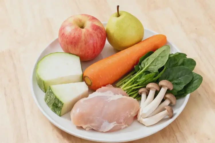 老年人脖子上出現(xiàn)濕疹哪些不太適合吃(圖4)