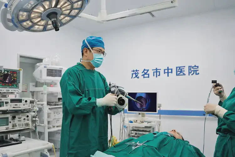 茂名耳鼻咽喉科专家排名前十名(图3)