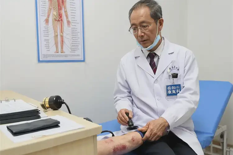 湖南岳陽(yáng)康復(fù)科帶狀皰疹后神經(jīng)痛康復(fù)(圖4)