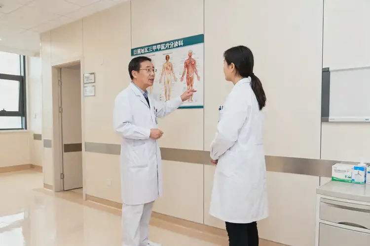 日照內(nèi)分泌科醫(yī)院三甲醫(yī)院(圖2)