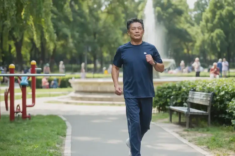 中年人中餐血糖10點(diǎn)4是怎么回事(圖3)