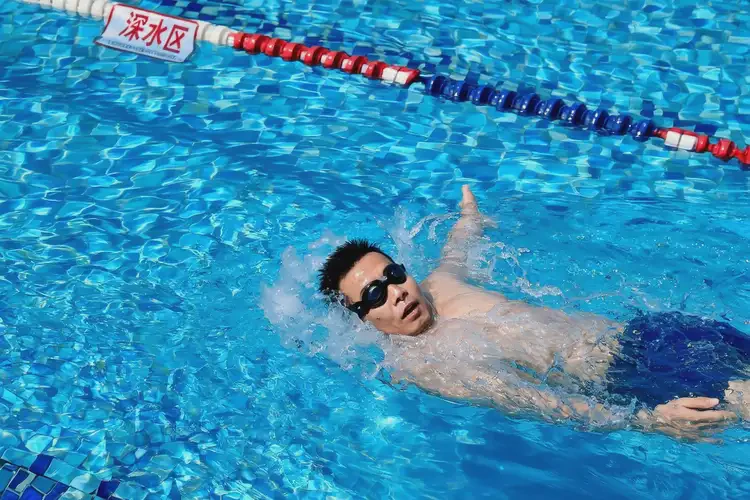 49歲男人野外游泳感染阿米巴蟲的幾率是多少(圖4)