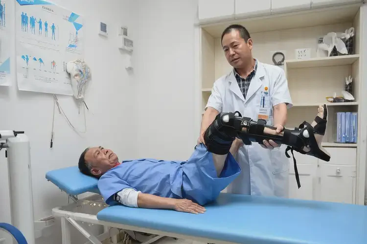 云南曲靖康復(fù)科韌帶撕裂(圖4)