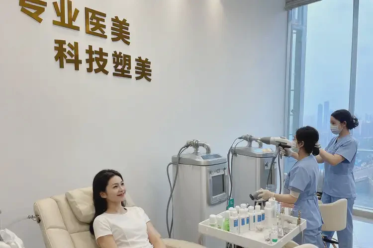 2025年新疆烏魯木齊冷凍減脂瘦手臂哪家做的好(圖2)