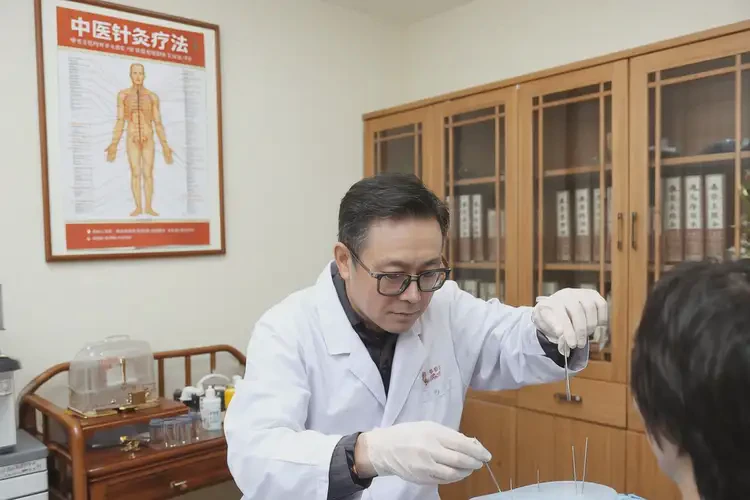 重慶風(fēng)濕免疫科醫(yī)院三甲醫(yī)院(圖2)