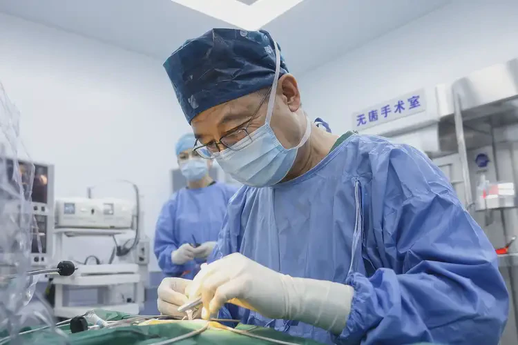 2025年河北滄州假體隆胸做的最好的醫(yī)生(圖4)