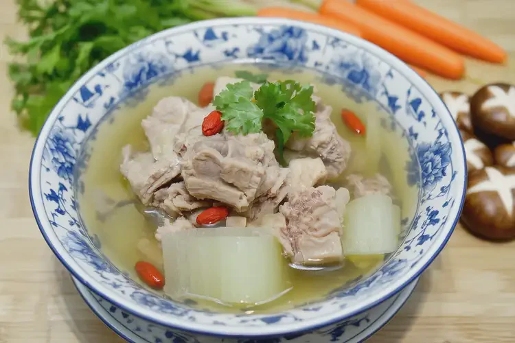 臉色發(fā)紅發(fā)暗可以喝冬瓜排骨湯調(diào)理嗎(圖4)