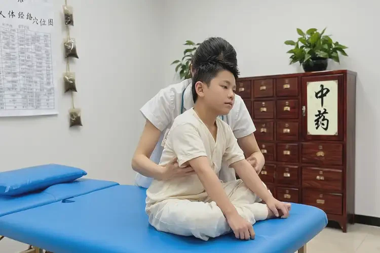 在天津小孩老是上火該怎么辦(圖1)