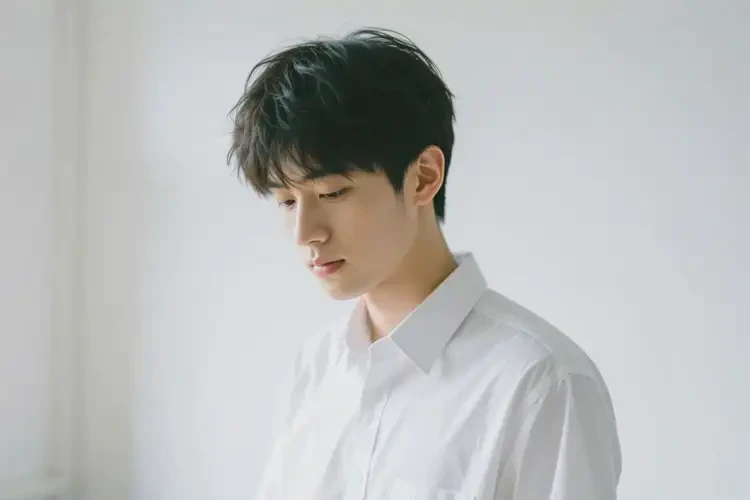 大學生臉上經(jīng)常長濕疹可不可以自愈(圖1)