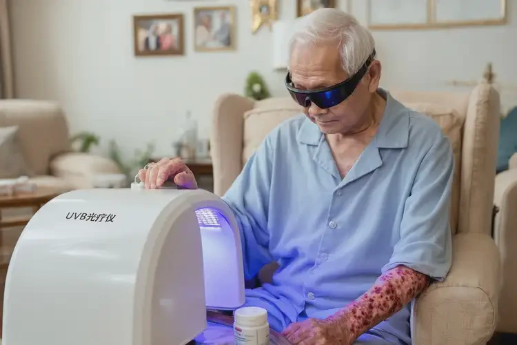 老年人肚子上容易長(zhǎng)濕疹能不能自愈(圖1)