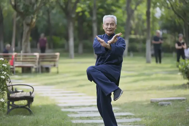 老年人餐后血糖25(图1)