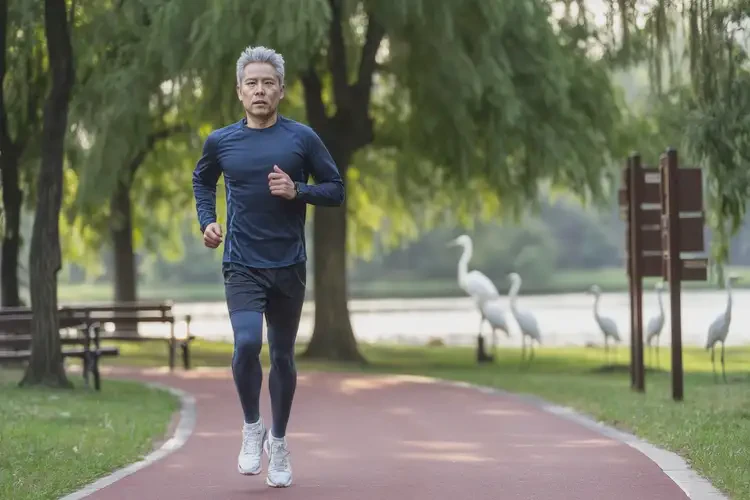 中年人睡前血糖8(圖1)