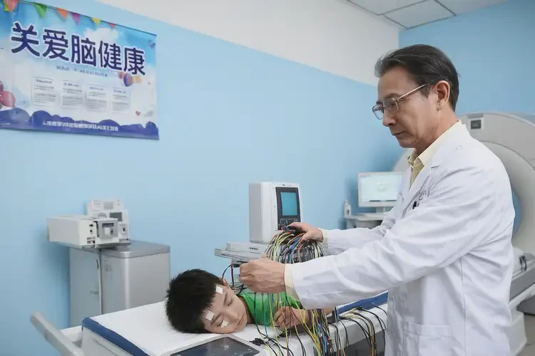 陜西漢中去醫(yī)院檢查多動癥費用一般是多少(圖1)