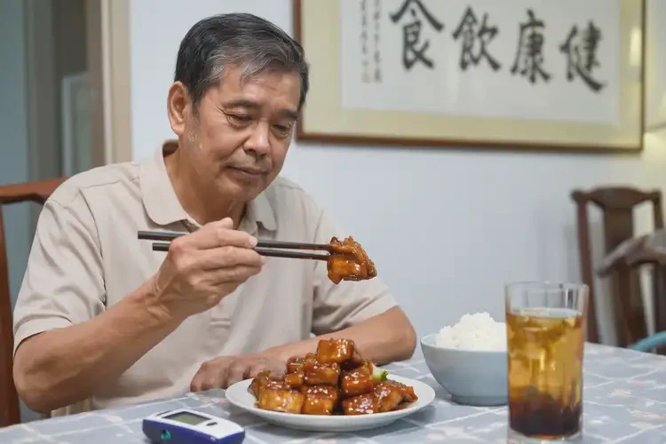 中年人晚上血糖10點9是怎么回事(圖4)