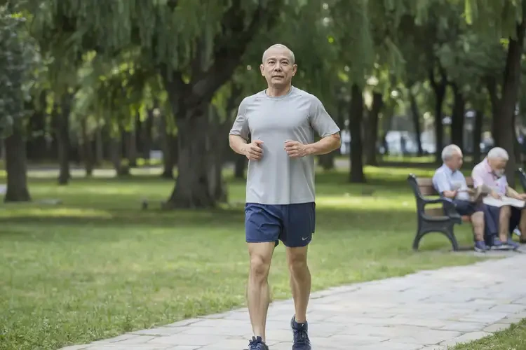 中年人中午血糖8(圖1)