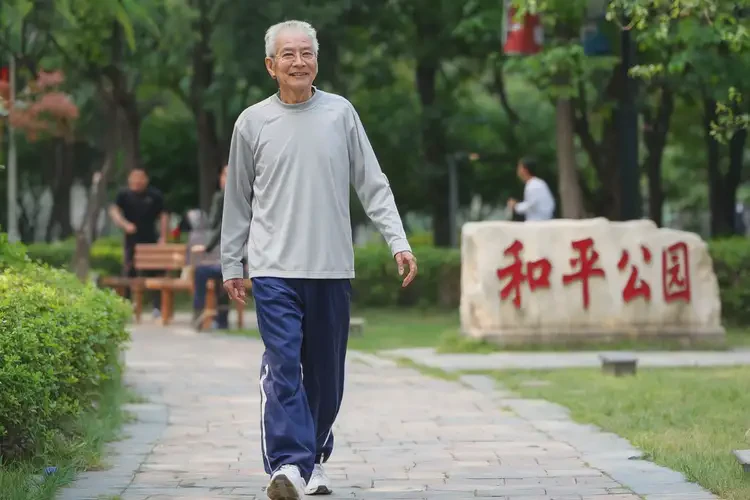 老年人中午血糖18(圖1)