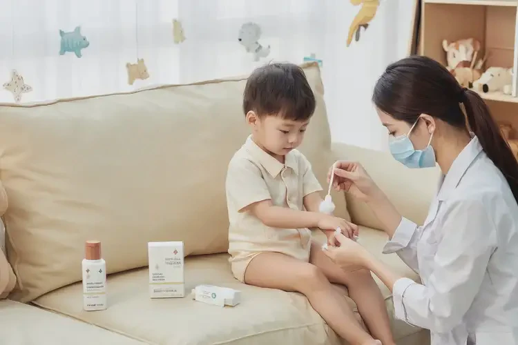 幼兒手臂容易長濕疹不管它會自己好嗎(圖2)