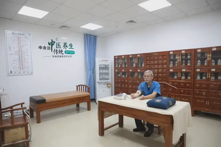 山东临沂玫瑰痤疮调理哪家医院平价(图2)