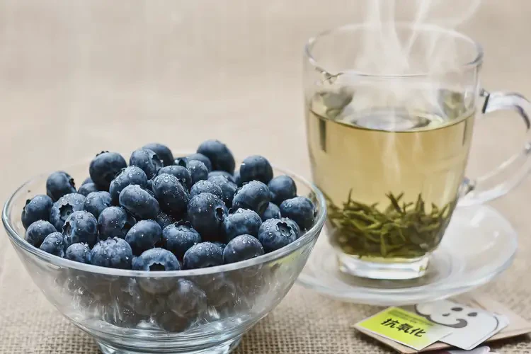 腳上容易起濕疹專(zhuān)家建議多吃什么(圖1)