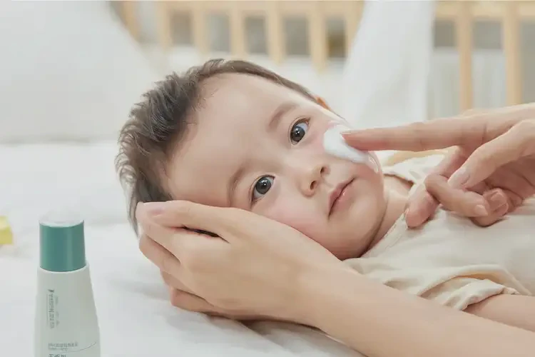 嬰幼兒面部起濕疹治療方法(圖4)