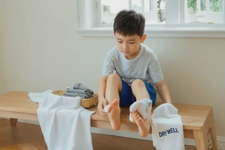 少儿脚上有湿疹治疗方法(图4)