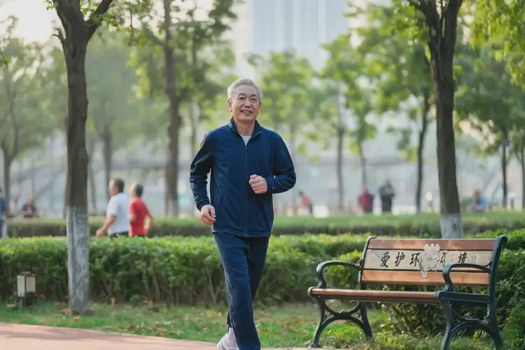 中老年人睡前血糖5點0是糖尿病嗎(圖2)