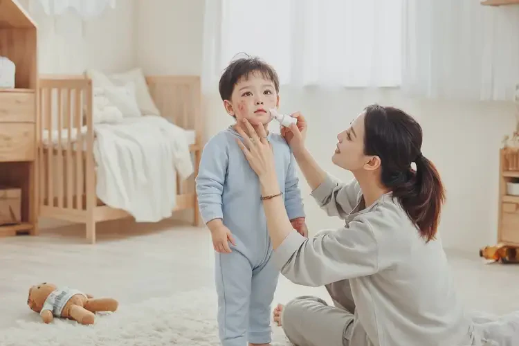 幼兒臉上經(jīng)常長濕疹可以徹底自愈嗎(圖2)