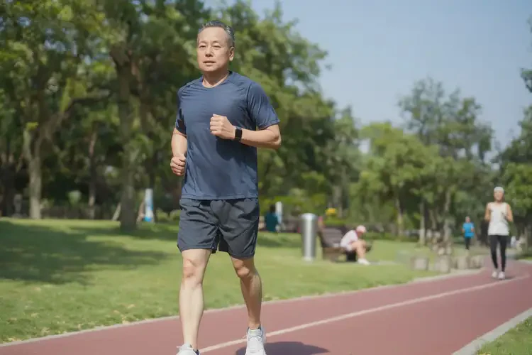 男性中午血糖28(圖1)