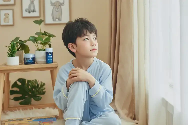 兒童大腿長(zhǎng)濕疹能靠自己自愈嗎(圖2)