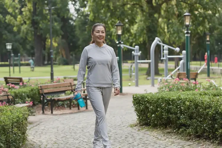 更年期女性睡前血糖7點(diǎn)1是怎么回事(圖2)