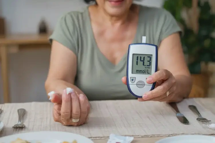 女性晚餐血糖14(圖1)