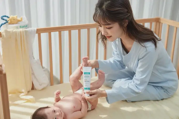 寶寶手臂容易長濕疹能夠徹底治愈嗎(圖3)