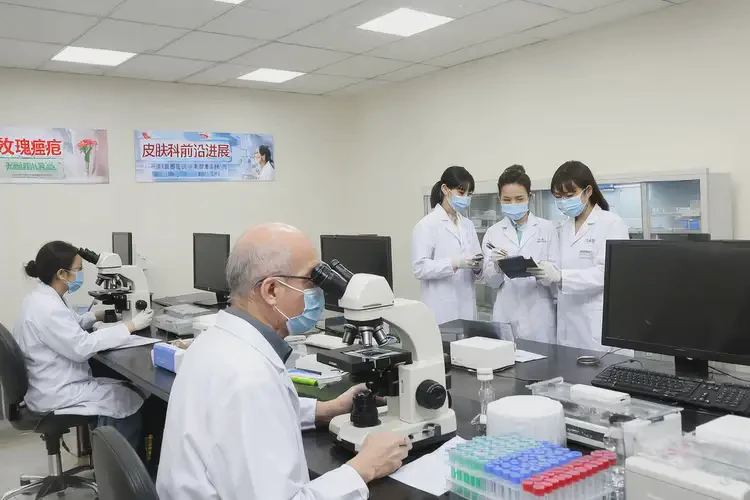 江西撫州玫瑰痤瘡治療哪家醫(yī)院比較靠譜(圖1)