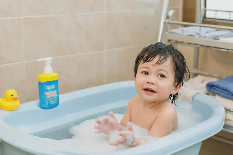 寶寶手臂上有濕疹能夠治愈嗎(圖1)