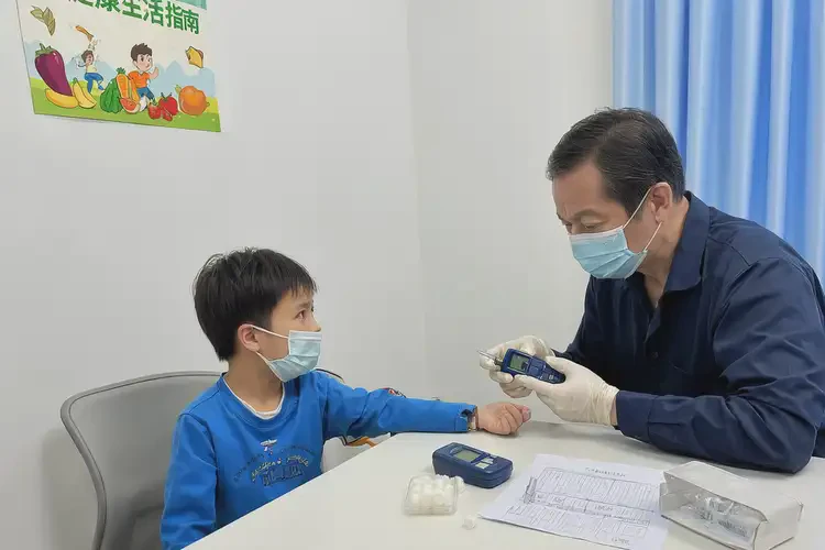 小孩早餐血糖10點7是怎么回事(圖2)