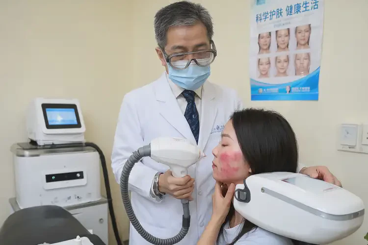 湖南湘西玫瑰痤疮治疗哪个医院靠谱(图3)