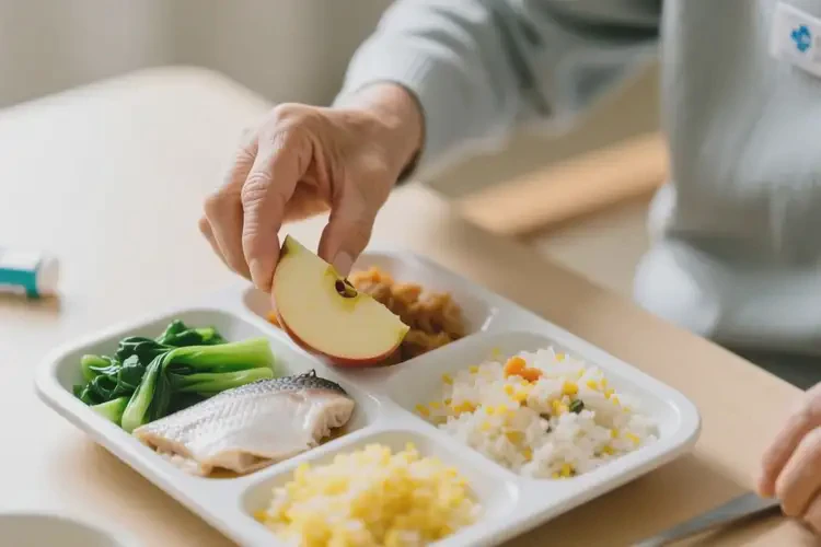 64歲中餐血糖10點(diǎn)3嚴(yán)重嗎(圖2)