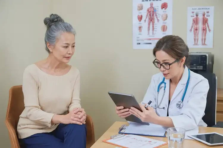 更年期女性睡前血糖14點(diǎn)9是怎么回事(圖1)