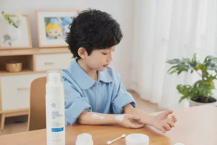 兒童四肢偶爾長(zhǎng)濕疹能徹底自愈嗎(圖1)