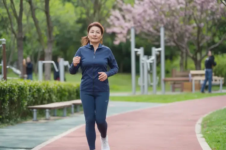 更年期女性餐后血糖8點(diǎn)9是糖尿病嗎(圖2)